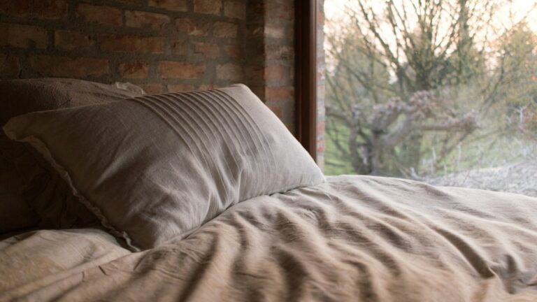 bedroom ventilation air flow sleep
